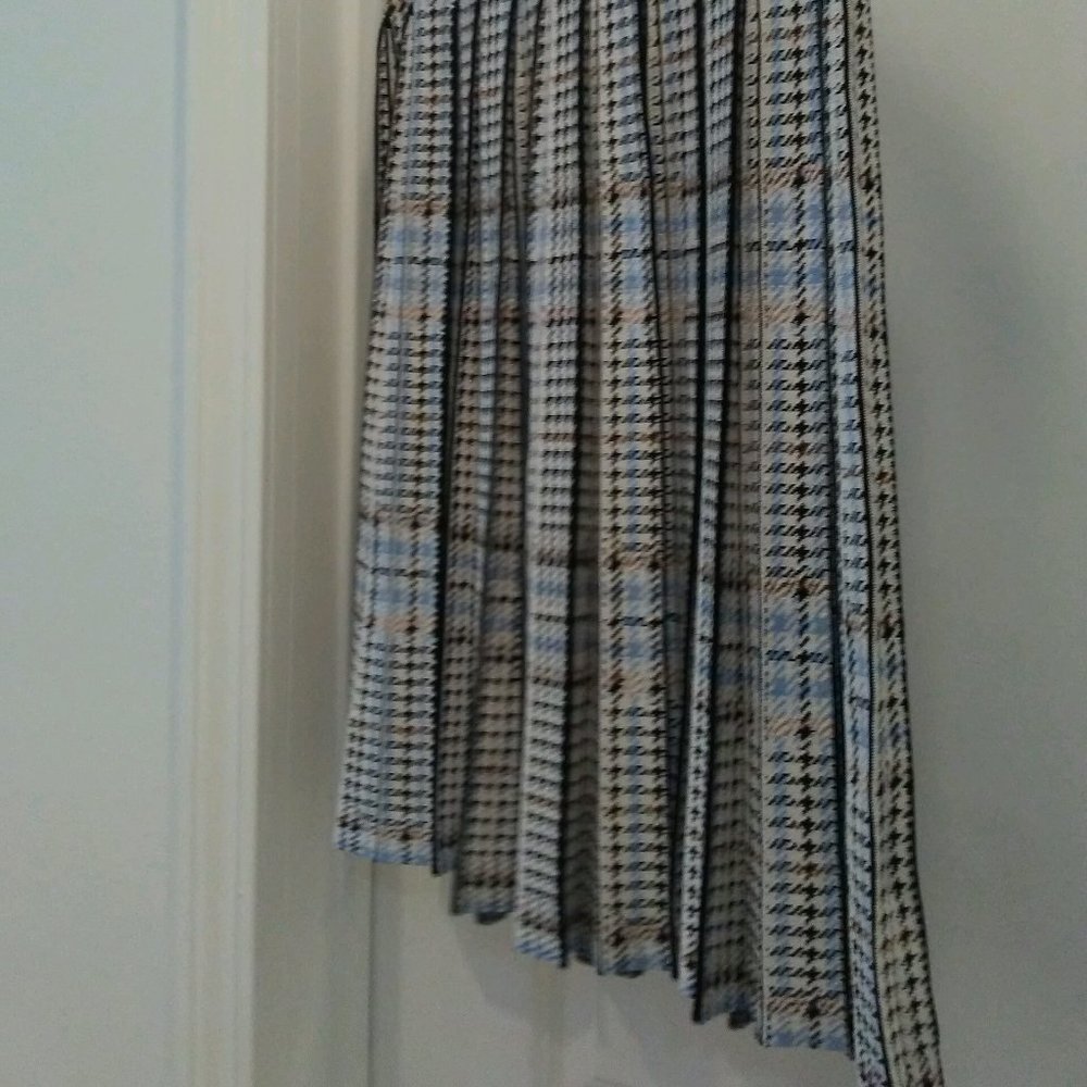 Infinity checked skirt, Size M